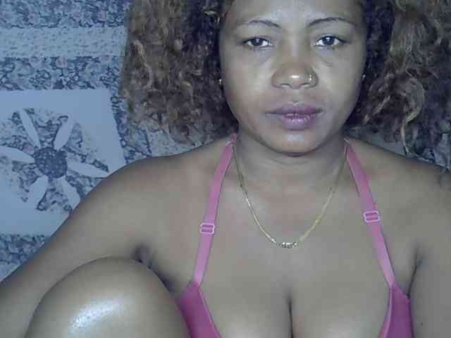 Sexywife1 webcam