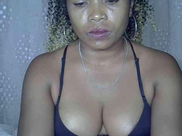 Sexywife1 webcam