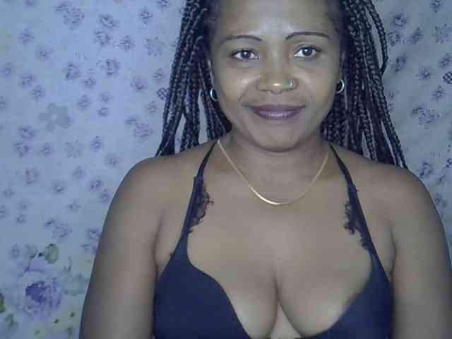 Sexywife1 webcam