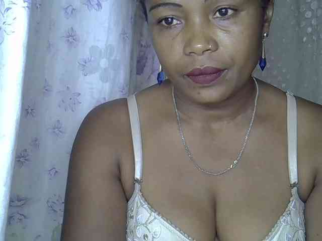 Sexywife1 webcam