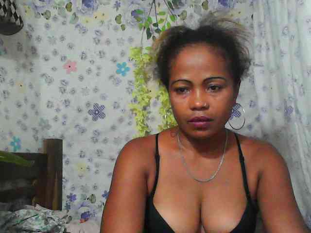 Sexywife1 webcam