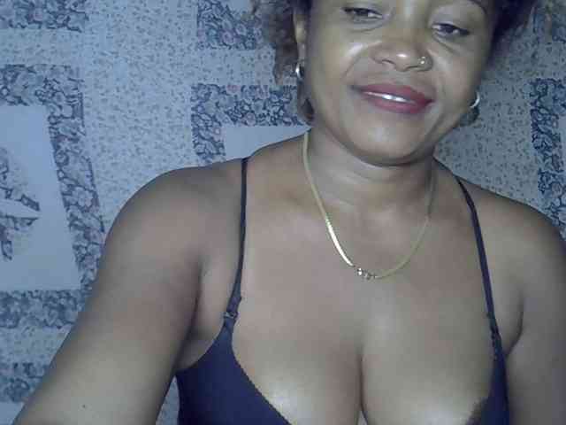 Sexywife1 webcam