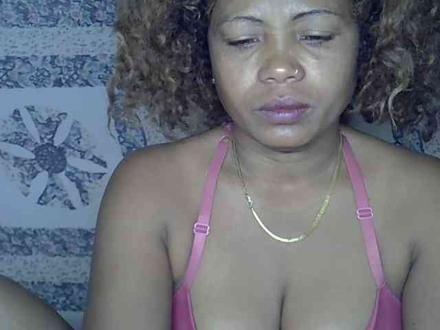 Sexywife1 webcam