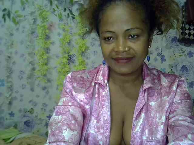 Sexywife1 webcam