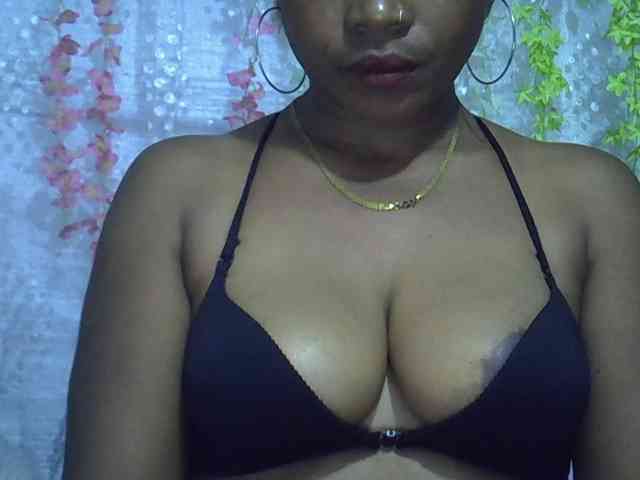 Sexywife1 webcam