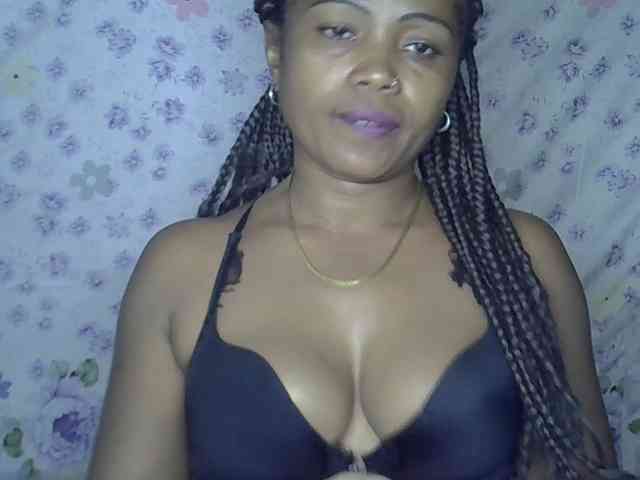 Sexywife1 webcam