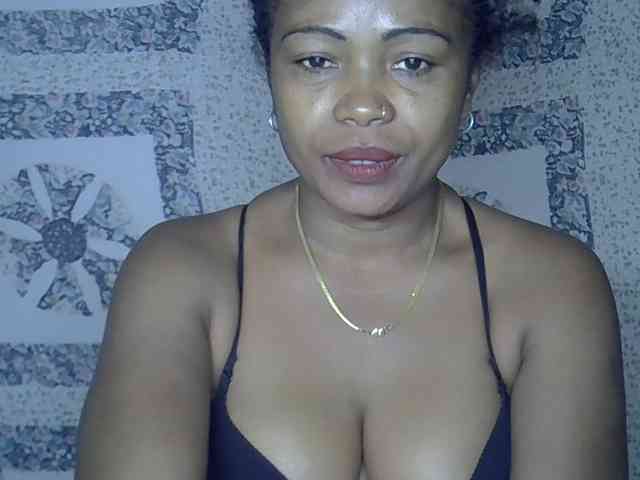 Sexywife1 webcam