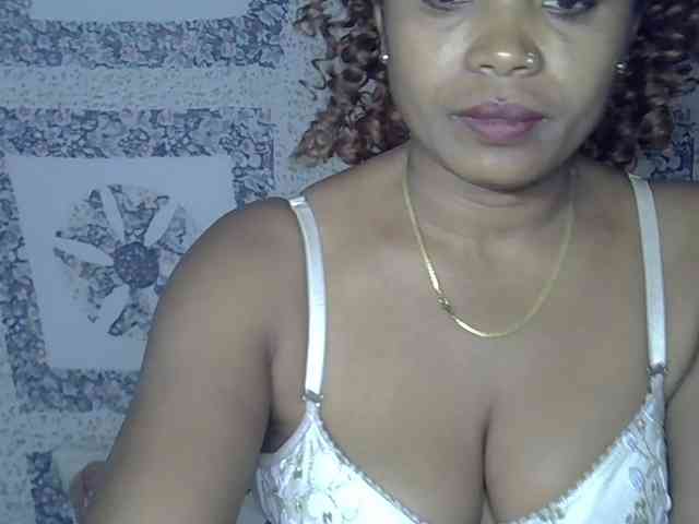 Sexywife1 webcam