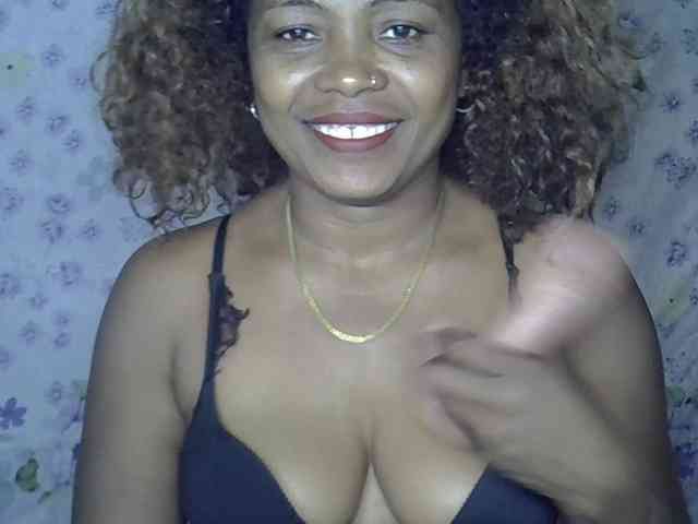 Sexywife1 webcam