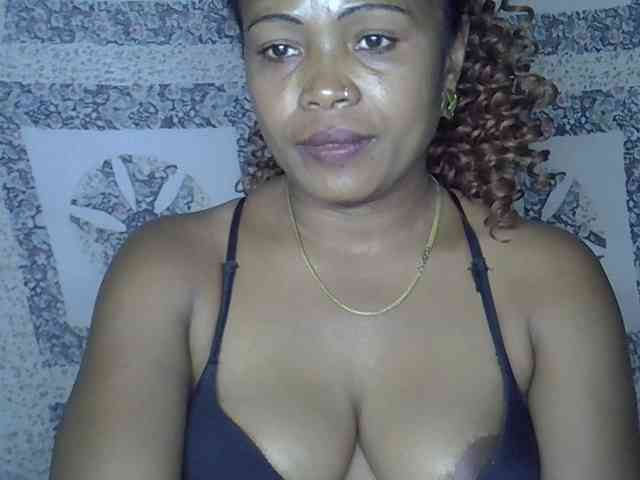 Sexywife1 webcam