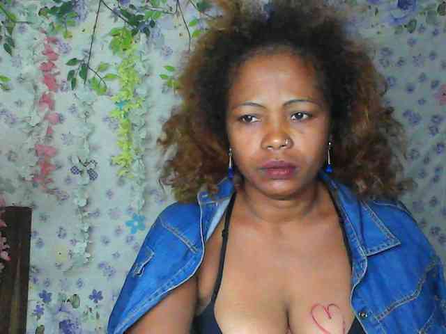 Sexywife1 webcam