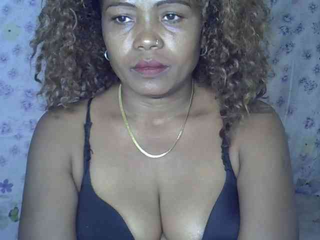 Sexywife1 webcam