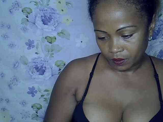 Sexywife1 webcam