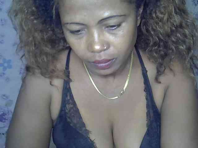 Sexywife1 webcam