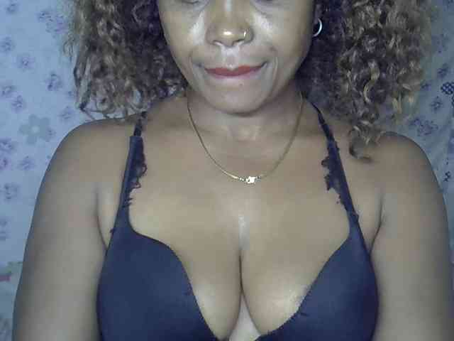 Sexywife1 webcam