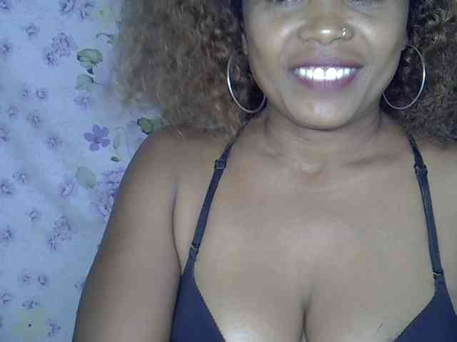 Sexywife1 webcam
