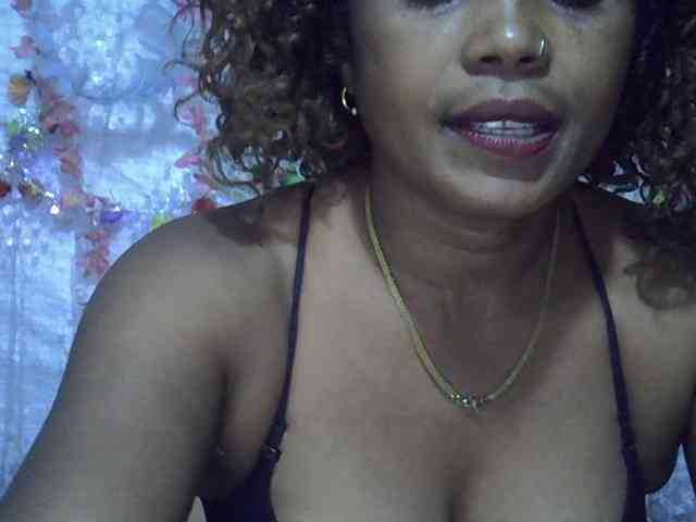 Sexywife1 webcam
