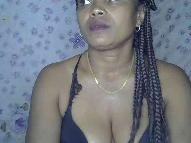 Sexywife1 webcam