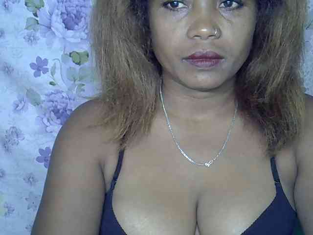 Sexywife1 webcam