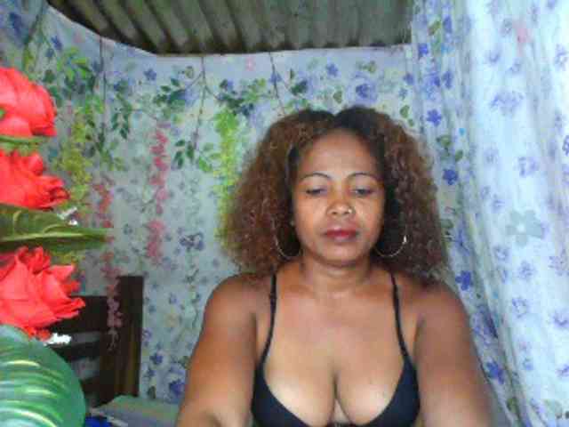 Sexywife1 webcam