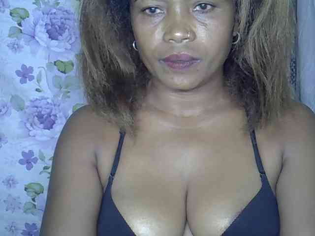 Sexywife1 webcam
