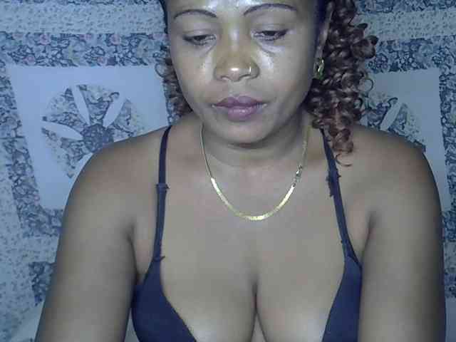 Sexywife1 webcam