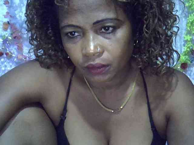 Sexywife1 webcam