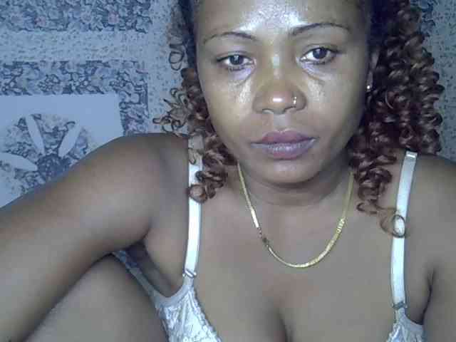Sexywife1 Live Webcam on BongaCams