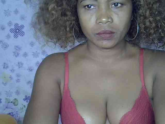 Sexywife1 webcam