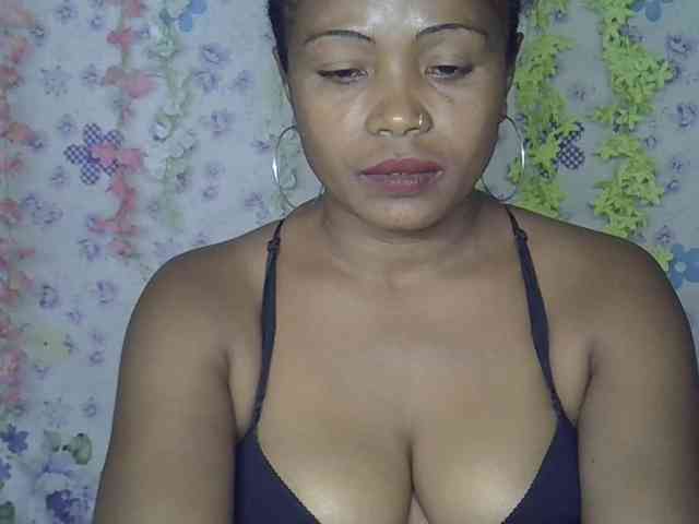 Sexywife1 webcam