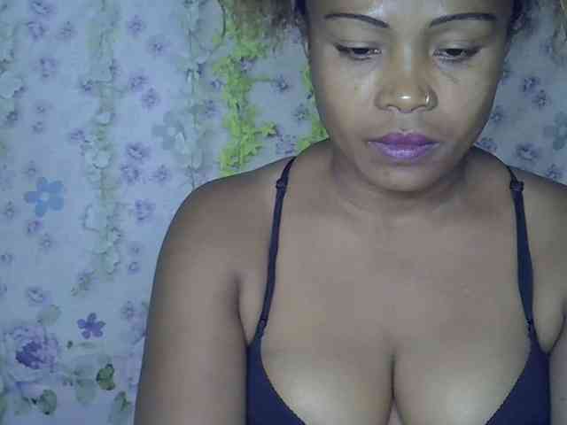 Sexywife1 webcam
