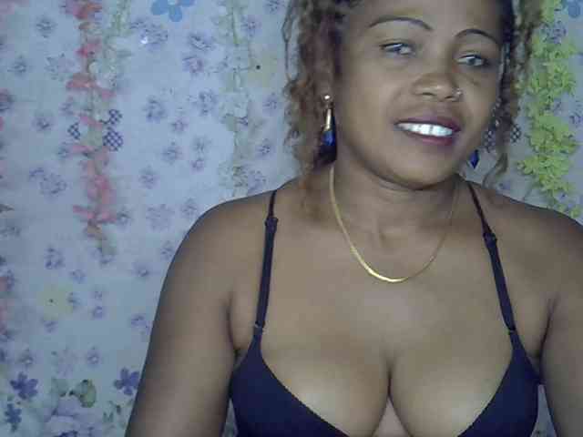 Sexywife1 webcam