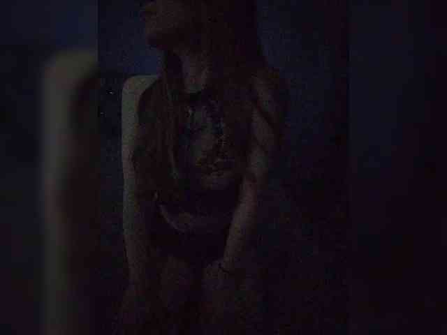 Queen75 webcam