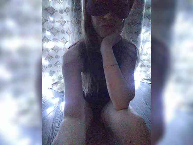 Queen75 webcam