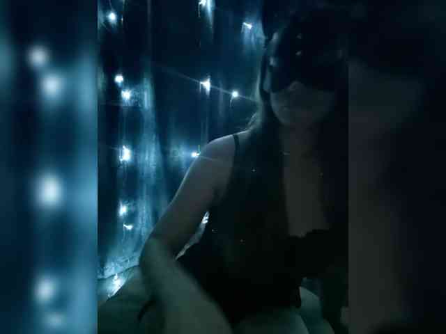 Queen75 webcam