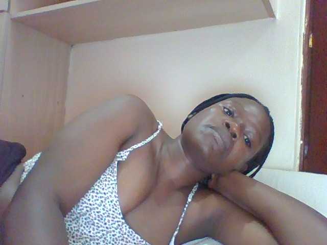 Prettychoco live cam on BongaCams