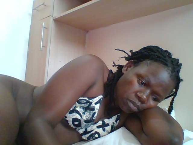 Prettychoco live cam on BongaCams