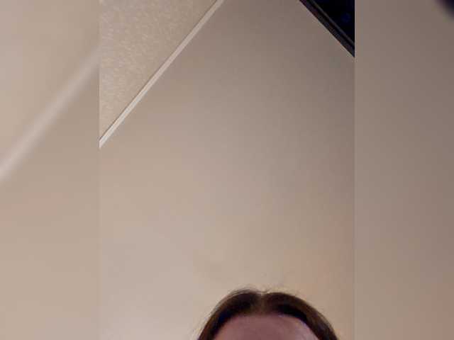 Fox-SEXI's BongaCams show and profile