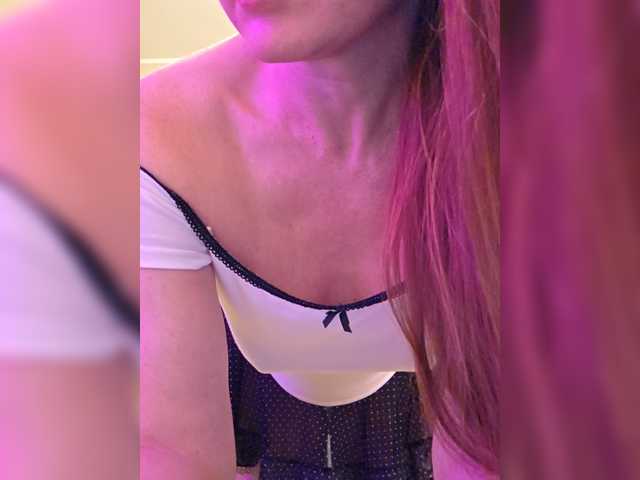 Fox-sexi live cam on BongaCams