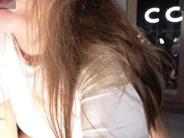 iam-momiji live cam on BongaCams
