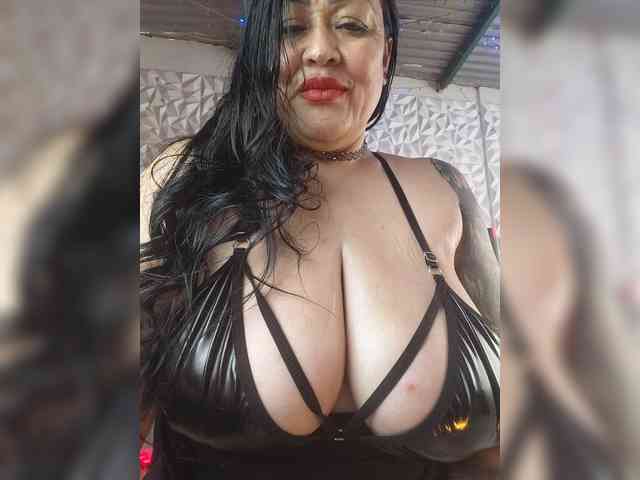 Kittyhotass1