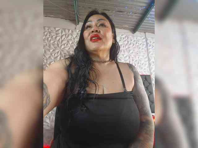 Kittyhotass1