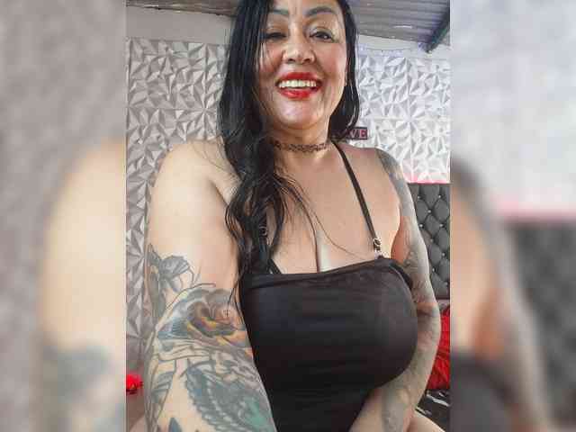 Kittyhotass1