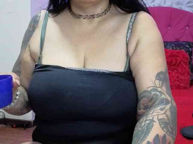 Kittyhotass1 webcam
