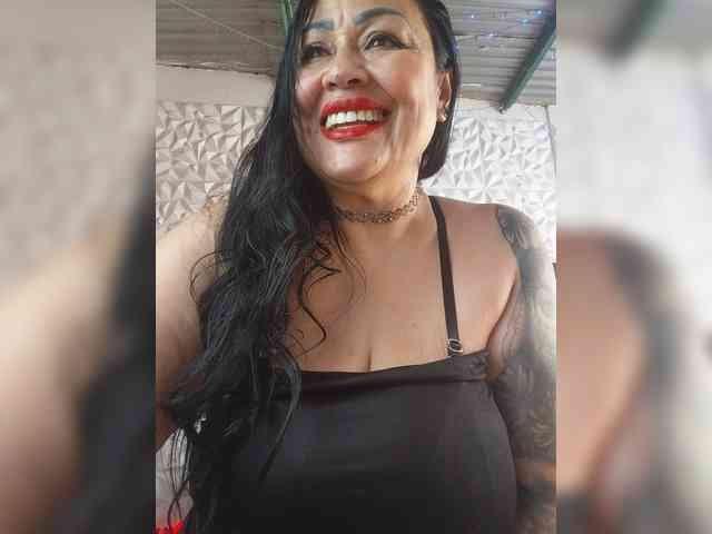 Kittyhotass1