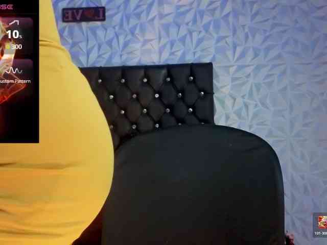Kittyhotass1 webcam