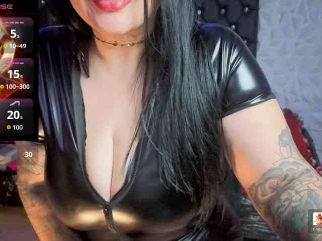 Kittyhotass1 webcam