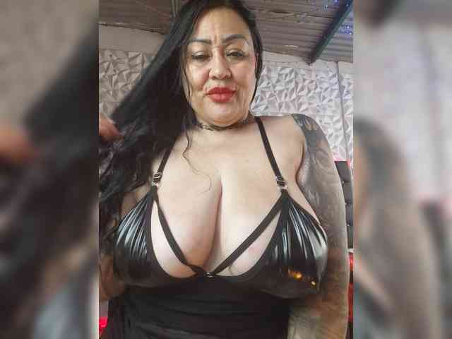 Kittyhotass1