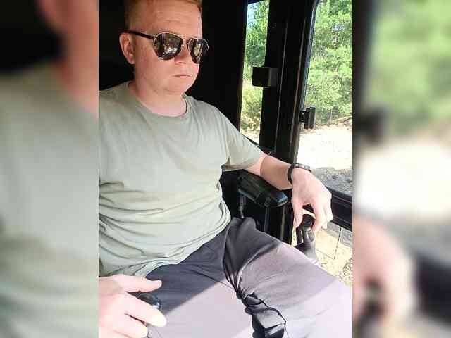 Bigdickk52 Sex Cam Show