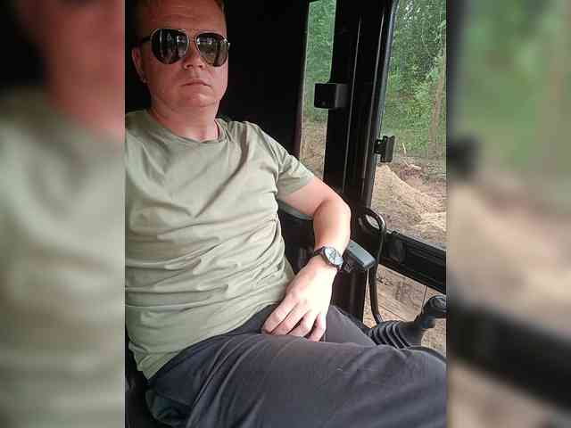 Bigdickk52 Sex Cam Show